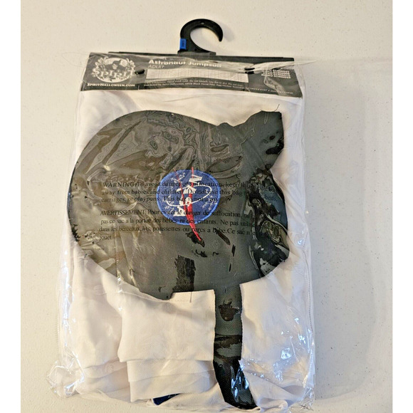 Spirit White Astronaut Costume - Picture 5 of 7
